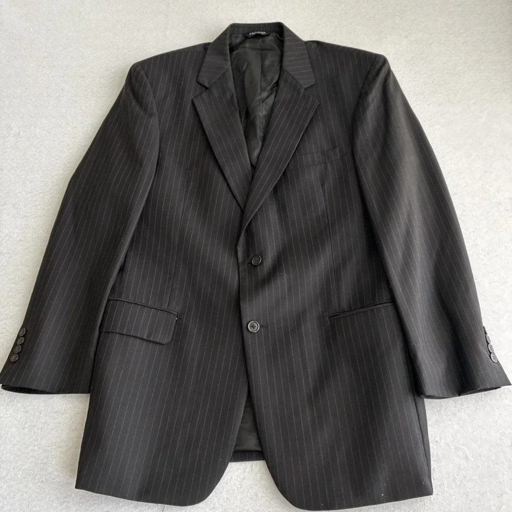 Jos. A Bank Men's Black Pinstripe Wool Blazer 43L Sport Coat Suit Jacket